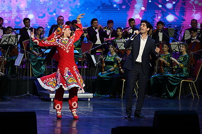 Национальные мелодии и мировые хиты. Мастера искусств Таджикистана представили гала-концерт в Минске