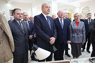 \"Как можно их не читать, это же духовный фундамент\". Современники о творчестве Шамякина и Мележа