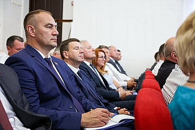 Кочанова провела встречу с председателями местных Советов депутатов