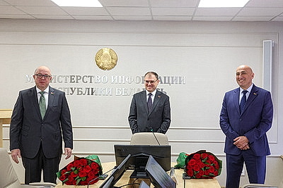 Каранкевич представил нового министра информации коллективу ведомства