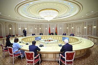 Лукашенко: Беларусь готова создавать совместные предприятия с Мурманской областью