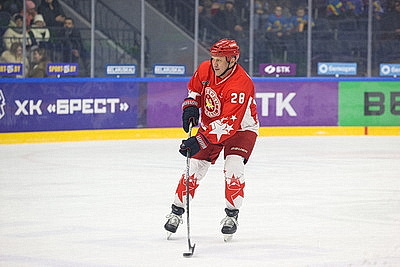 Легенды хоккея провели мастер-класс для юных игроков ХК \"Брест\"