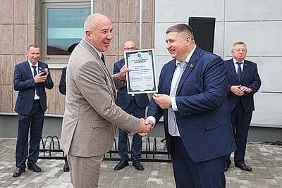 Подарком для школьников Большой Берестовицы стал новый бассейн