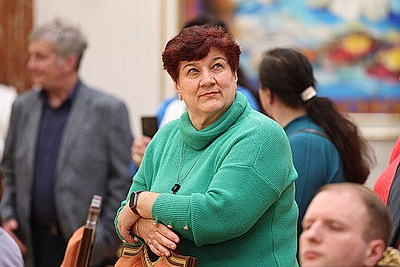 Для научных сотрудников НАН и представителей БГЭУ провели экскурсию во Дворце Независимости