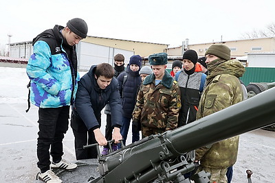 День открытых дверей прошел в 103-й Витебской воздушно-десантной бригаде