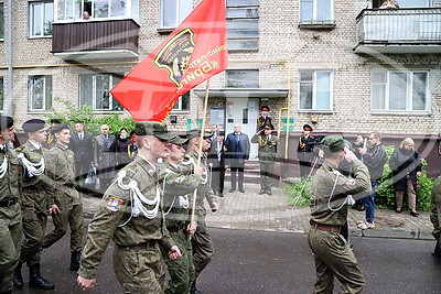 В Могилеве торжественным маршем поздравили ветеранов ВОВ