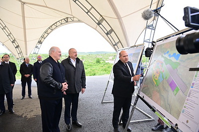 Лукашенко и Алиев посещают возрождаемые территории Азербайджана