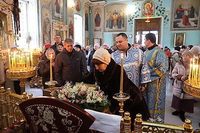 Верующие поклонились ковчегу с частицей Пояса Пресвятой Богородицы в Гомеле