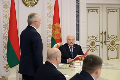 Лукашенко обозначил задачи для местной вертикали