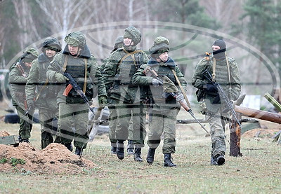 На полигоне в Витебской области отрабатывают навыки боевого слаживания