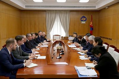 Алейник провел переговоры с вице-премьером Монголии
