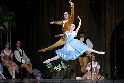 Вечера Большого театра: балет "Жизель" представили на фестивале в Несвиже