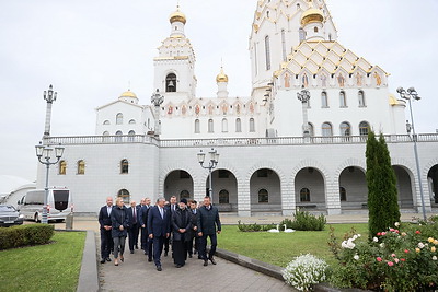 Парламентская делегация Совета Федерации России посетила храм-памятник в честь Всех Святых