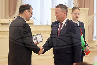 Каранкевич вручил награды за ликвидацию последствий июльской стихии в Гомельской области