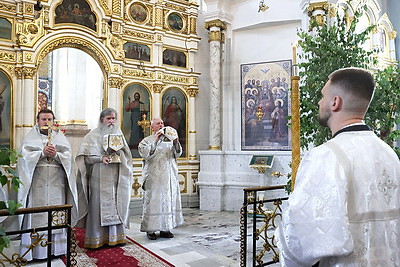 Всебелорусская молитва: представители всех конфессий молятся за погибших в годы войны