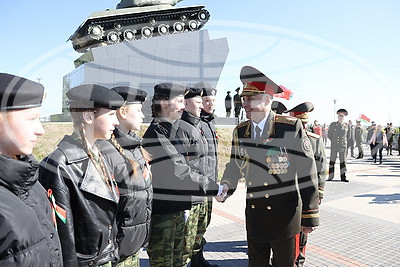 Вольфович принимает участие в памятных мероприятиях к 9 Мая в Борисовском районе