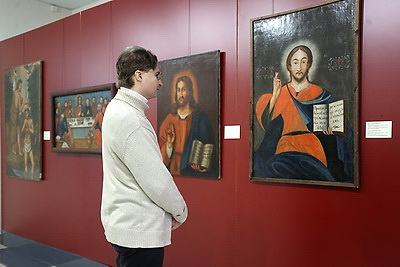 Выставка древнебелорусского сакрального искусства "33 ступени" открылась в Минске