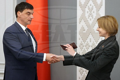 Петкевич представила облисполкому нового помощника Президента - инспектора по Могилевской области