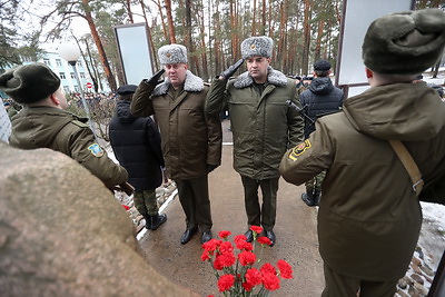 "Вы честно выполнили свой долг". В 72 ОУЦ отдали дань памяти воинам-интернационалистам