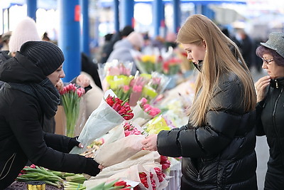 В Минске работают 185 открытых площадок по продаже весенних цветов