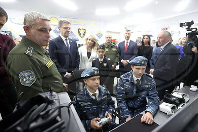 Военно-патриотический клуб открыли в минской школе №64