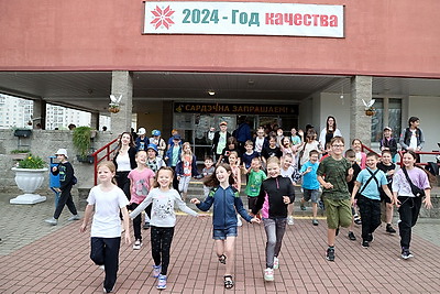 Более 200 ребят посещают школьный лагерь "Спутник" в Могилеве