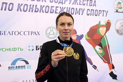 Зуева выиграла масс-старт на Кубке Содружества по конькобежному спорту, всего у сборной 13 наград