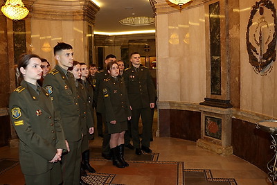 Курсанты военного факультета БГУ посетили храм-памятник в честь Всех Святых