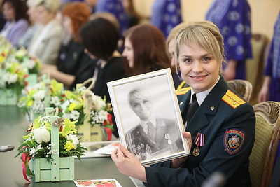 Профессионалы, любящие жены и мамы. В Гродно чествовали представительниц разных сфер со всей области