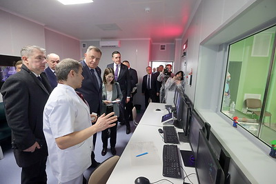 Президент Республики Сербской посетил МНПЦ хирургии, трансплантологии и гематологии