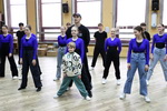 Папинг, изоляция, грув: урок танцев витебским ребятам дал хореограф Игорь Распорский