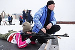 Более 160 участников соревнуются в Минске на городском этапе "Снежного снайпера"