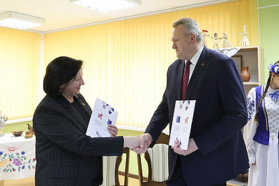 От народных ремесел к культурному коду. "Белхудожпромыслы" и БГУИЯ подписали соглашение о сотрудничестве