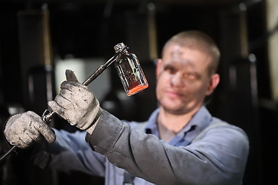 Трудоемкий и масштабный процесс. Какой путь проходит стеклобой до превращения в тару