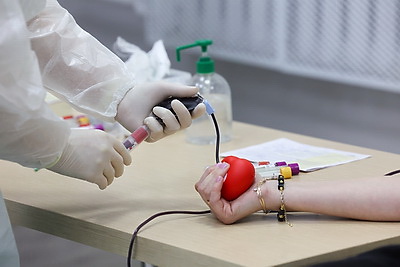 В рамках акции БКК "Сила волонтерского сердца" уже сдали кровь почти 1600 волонтеров