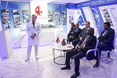 Парламентская делегация Кении посетила МНПЦ хирургии, трансплантологии и гематологии и МТЗ