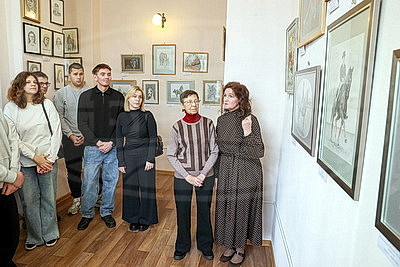 "Лошадь - человеку крылья!" Выставка творческих работ открылась в Гомеле