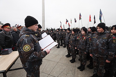 На площади Госфлага воспитанники военно-патриотических клубов принесли клятвы