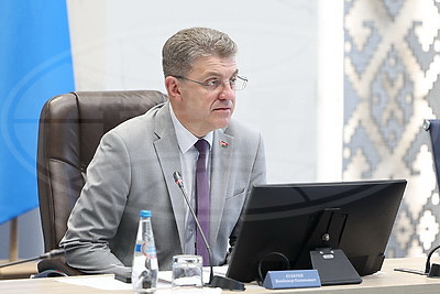 Кухарев о долгостроях: до конца года мы должны навести на территории города полный порядок