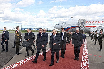Путин прибыл с рабочим визитом в Беларусь