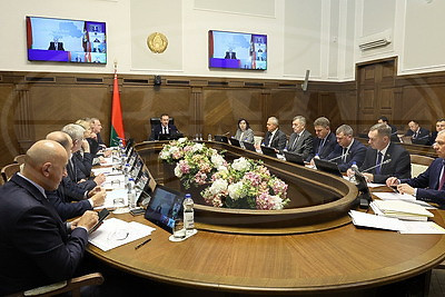 Сверить часы и обсудить ход подготовки. Турчин провел заседание оргкомитета ВНС