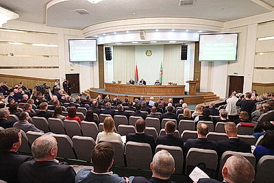 Сергеенко принял участие в заседании Витебского областного Совета депутатов