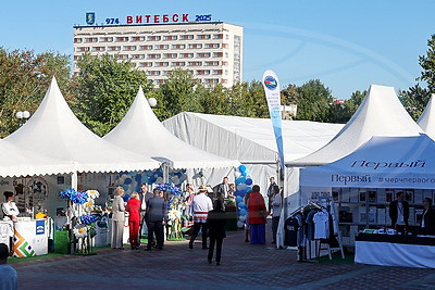 Выставку достижений народного хозяйства регионов Беларуси и Узбекистана представили в Витебске