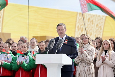 "Один из самых важных праздников". Турчин поздравил белорусов с Днем государственного флага, герба и гимна