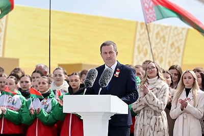 "Один из самых важных праздников". Турчин поздравил белорусов с Днем государственного флага, герба и гимна