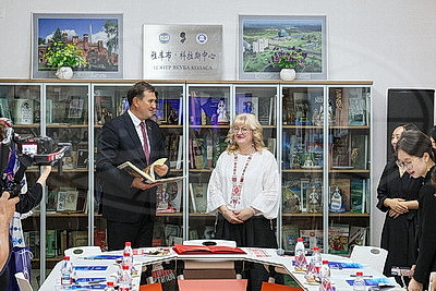 Беларусь планирует выделить гранты китайским студентам для обучения в магистратуре по белорусскому языку