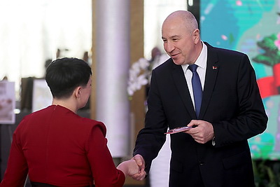 Караев: женщины Гродненской области умело сочетают свою священную миссию с успешной работой