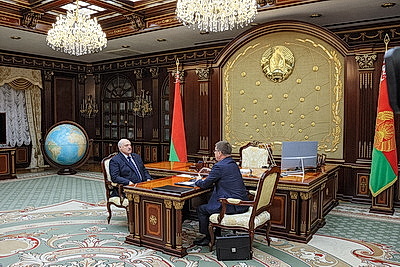 Лукашенко: профсоюзы должны быть мощной базой для поддержания стабильности в белорусском обществе