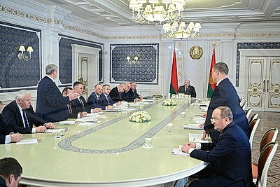 Лукашенко собрал совещание по развитию районов Припятского Полесья