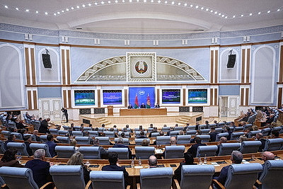 Лукашенко собрал совещание с аппаратом Нацбанка и руководством банков